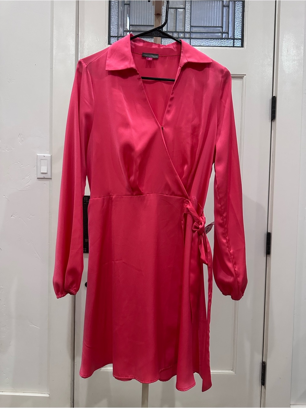Vince Camuto Point Collar Long
Sleeve Side Tie Charmeuse Wrap Dress